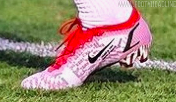 NIKE le ha hecho unas botas especiales a Modric y el croata les ha